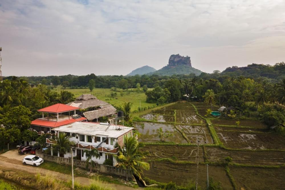 Nelu Villa Sigiriya Esterno foto